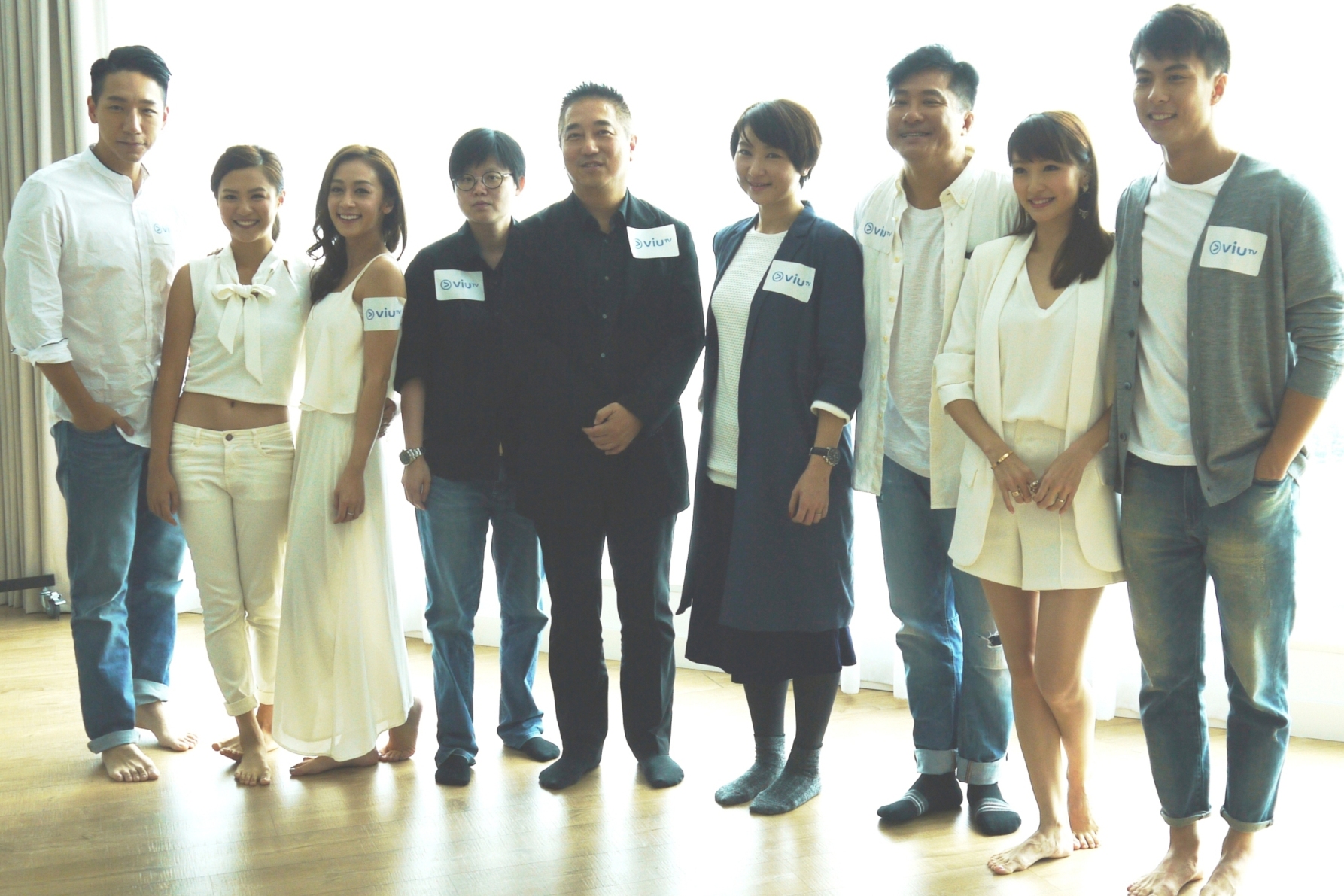 不連貫連續劇《瑪嘉烈與大衛》台前幕後,(左起)柳俊江、岑樂怡、黃心美、原著作者南方舞廳、香港電視娛樂有限公司製作部副總裁金廣誠、策劃人周柏琳、邵仲衡、曾美華、朱鑑然齊集工作室,介紹劇中角色及分享拍攝時的感受。