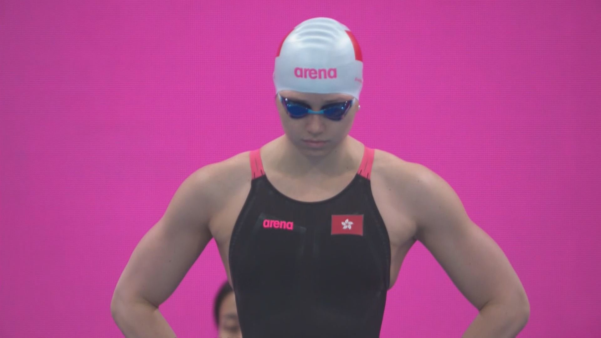 何詩蓓女子100米自由泳初賽過關　今晚再戰準決賽