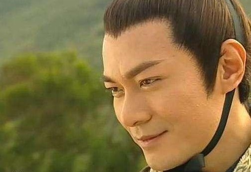 當然我們更加喜歡《尋秦記》中的嫪毐。