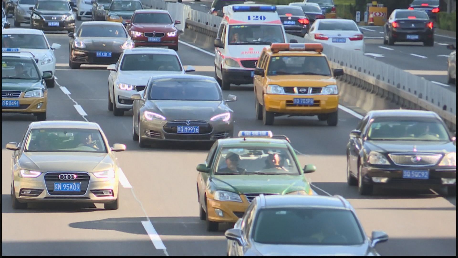 內地約談提醒滴滴及美團等8家網約車平台
