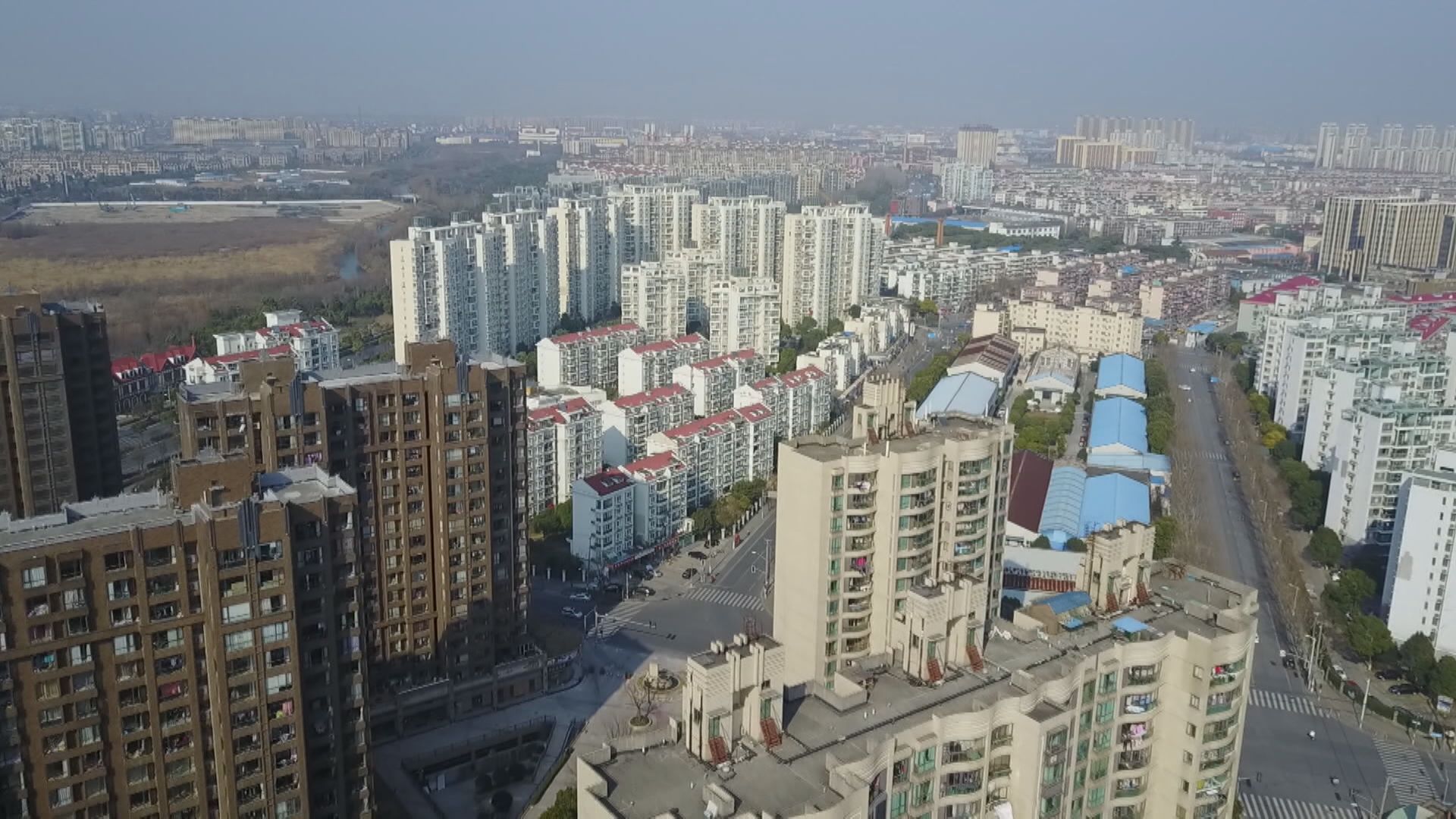 【一鬆一緊】FT:中央打壓內房做法現內部分歧