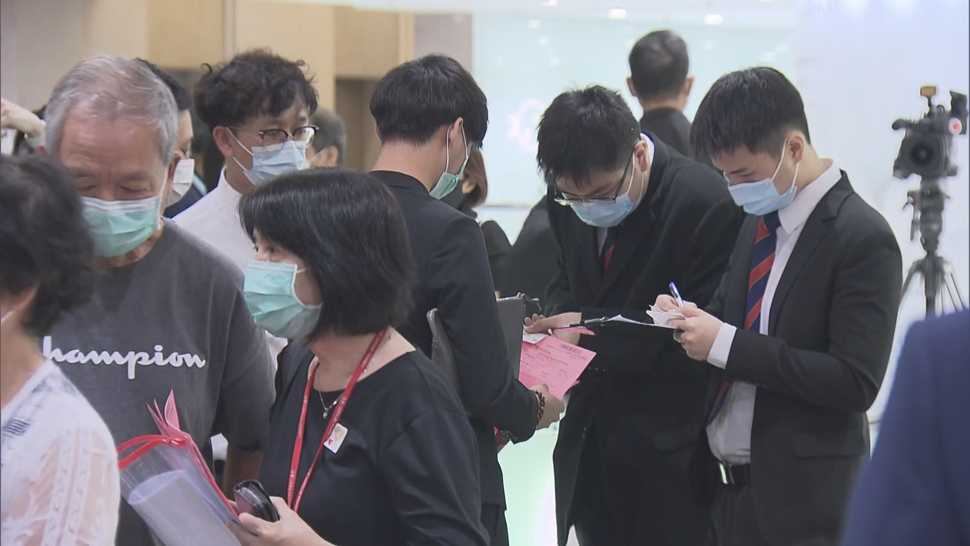 一手新盤交投減少 暫未計大型推售