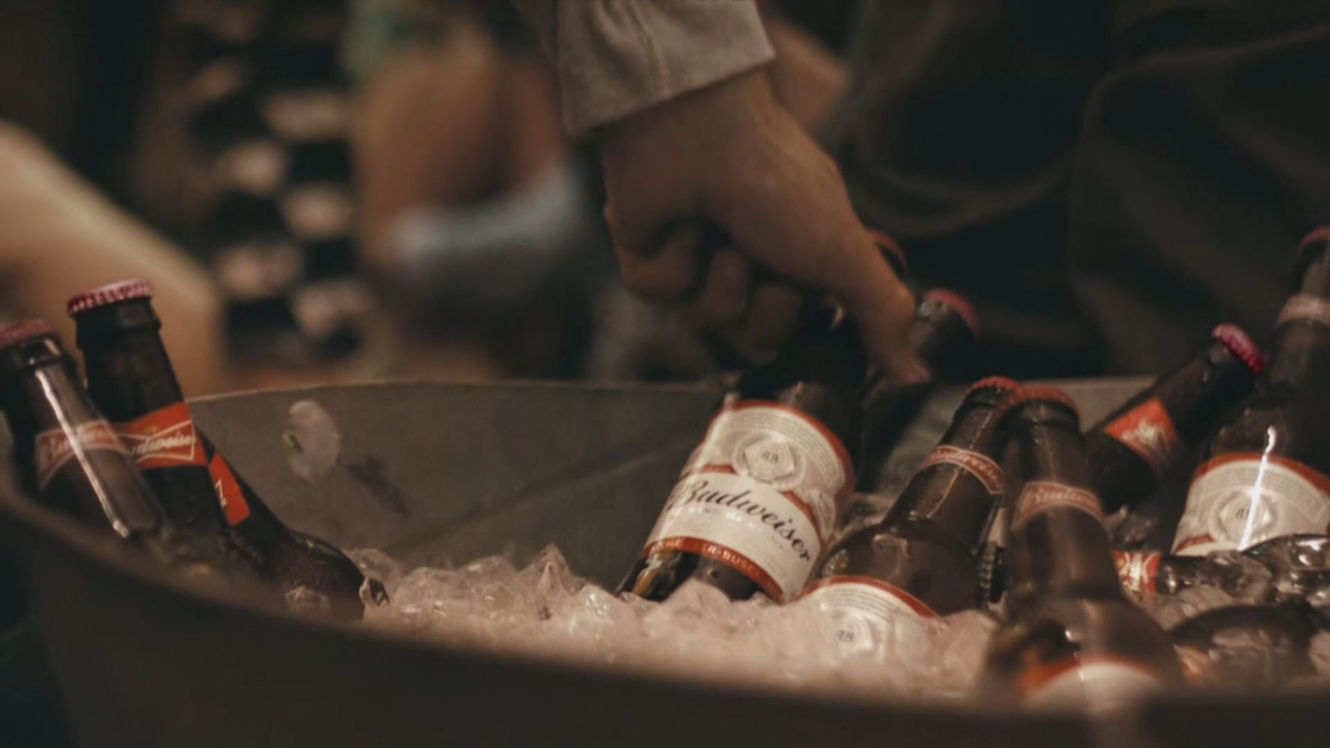 百威：內地城市升級 看重高端啤酒市場