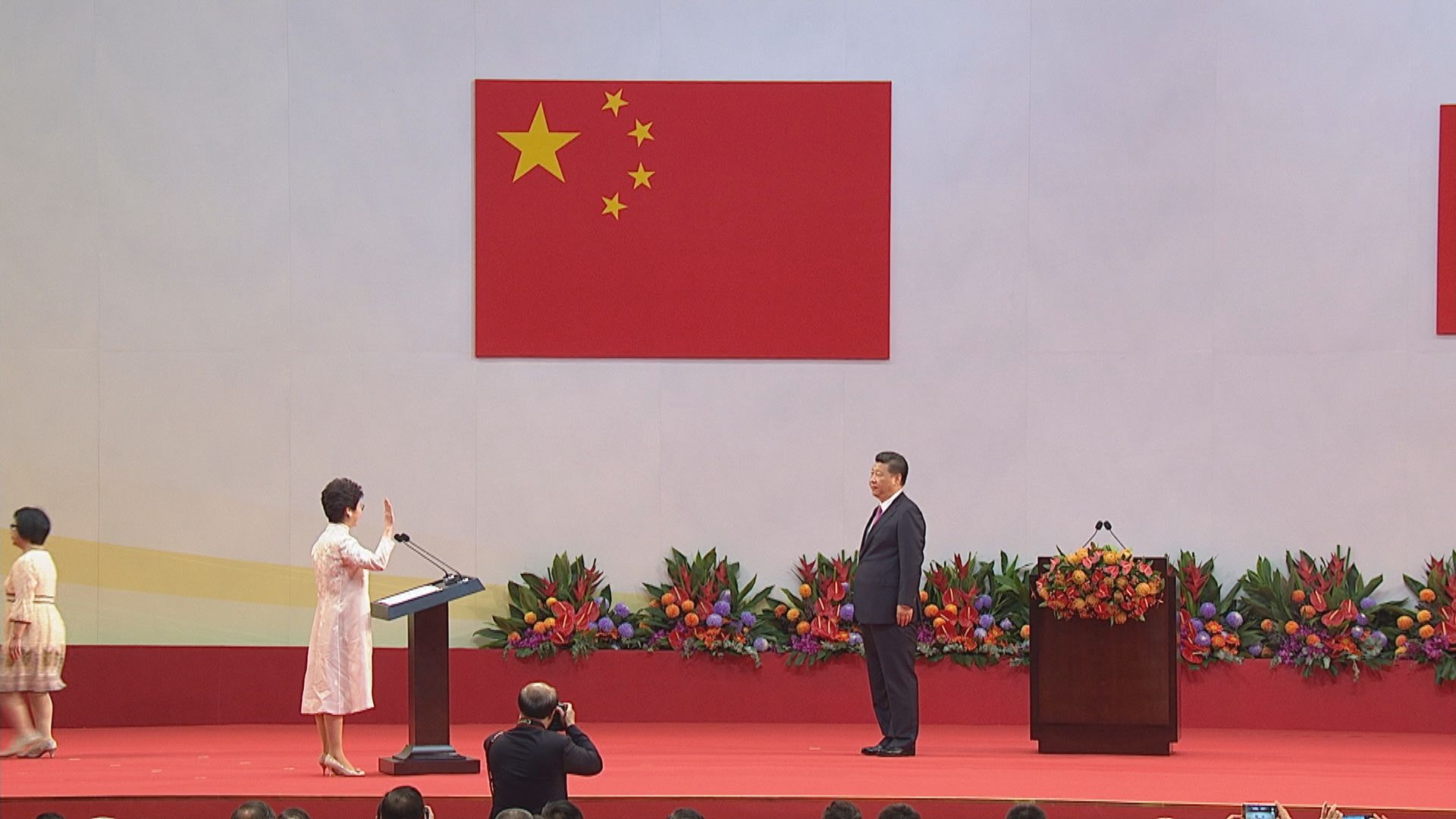 政府指未能確定領導人七一是否訪港　據悉議員及接機獻花同學已預備需提前閉環隔離
