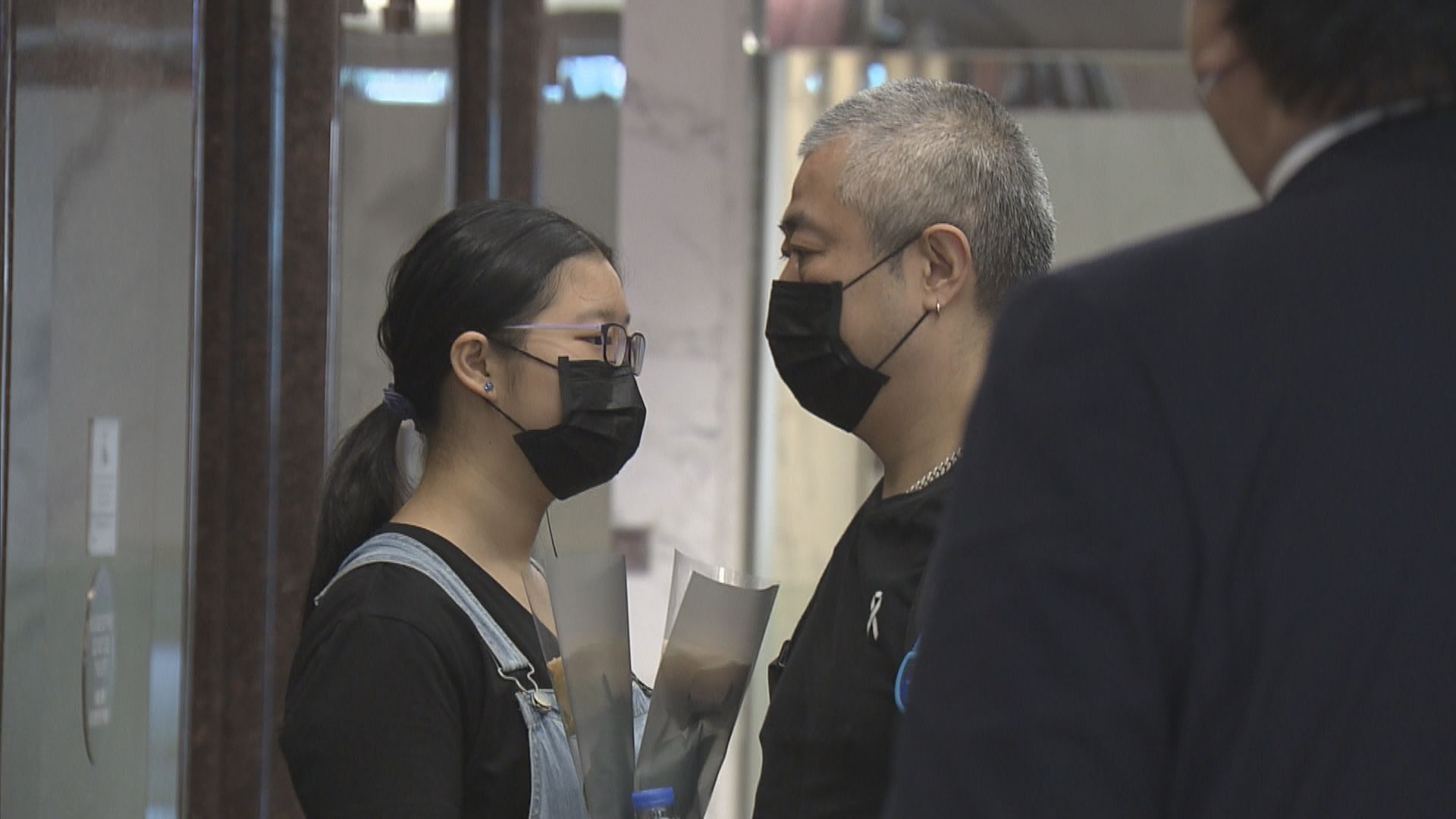 日本駐港總領事館設弔唁冊悼念安倍晉三