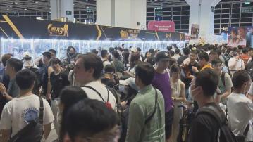 動漫節入場一度要排隊四小時　商戶：旺丁不旺財提早減價促銷