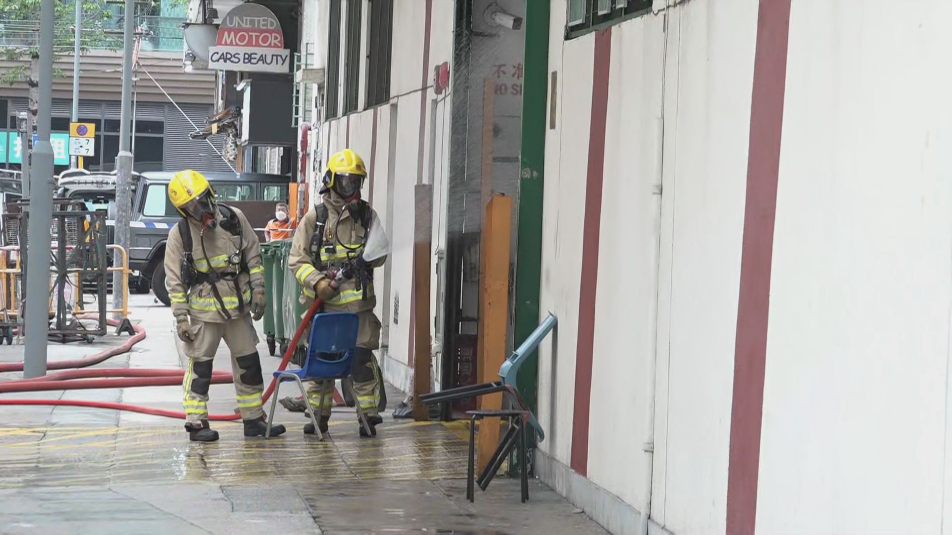 屯門危險品倉洩硫酸30人疏散 警封鎖多條街道