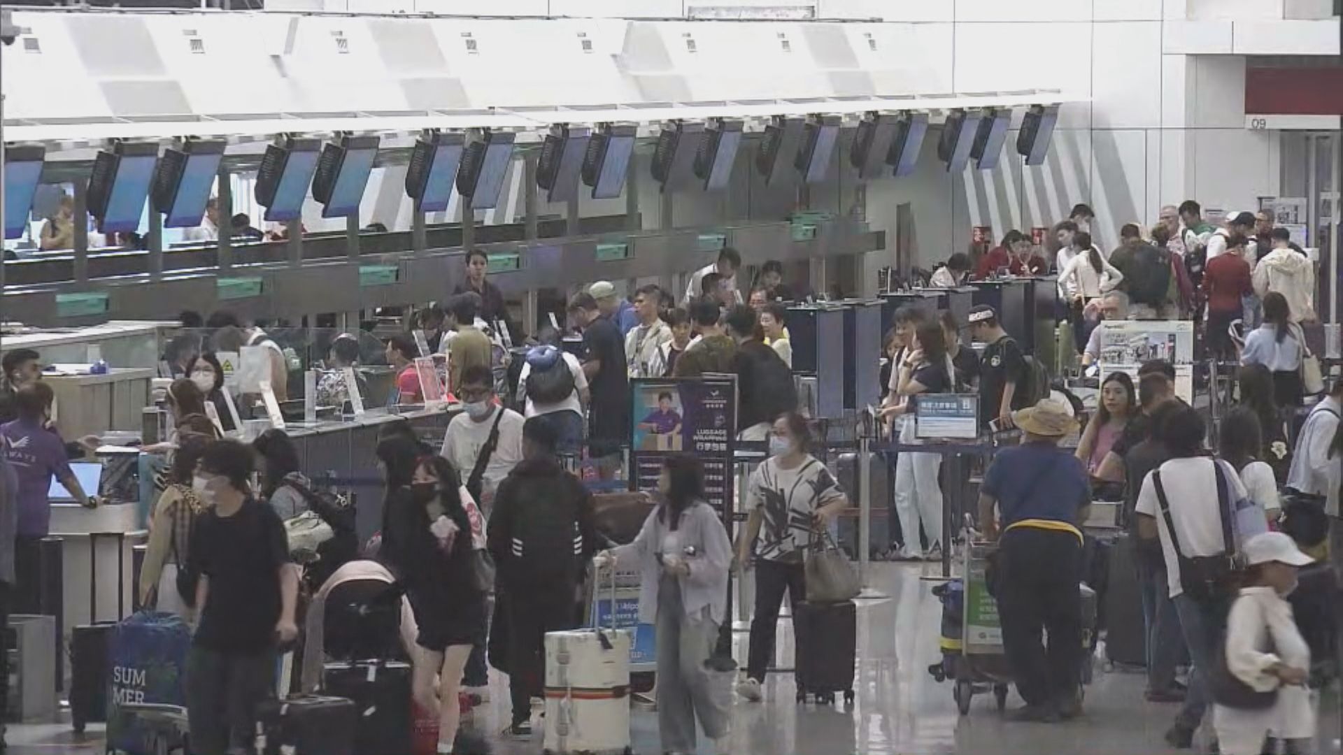 樺加沙襲港｜機場逐步恢復正常運作　機場快綫服務延長