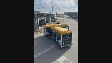 機場無人駕駛巴士逐步恢復運作　已要求供應商就相撞事故交報告