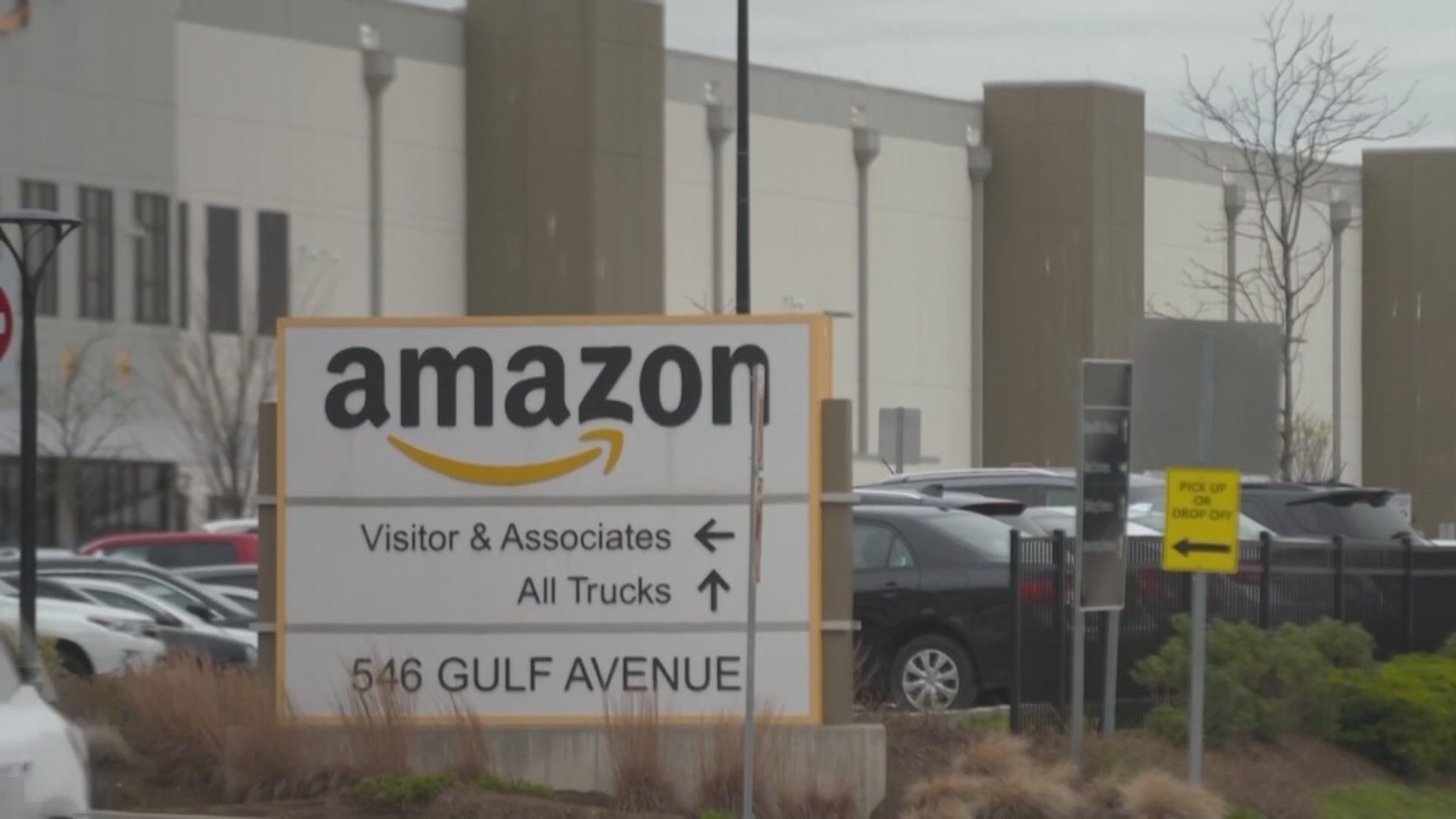 外電：亞馬遜計劃裁員3萬人以削減開支