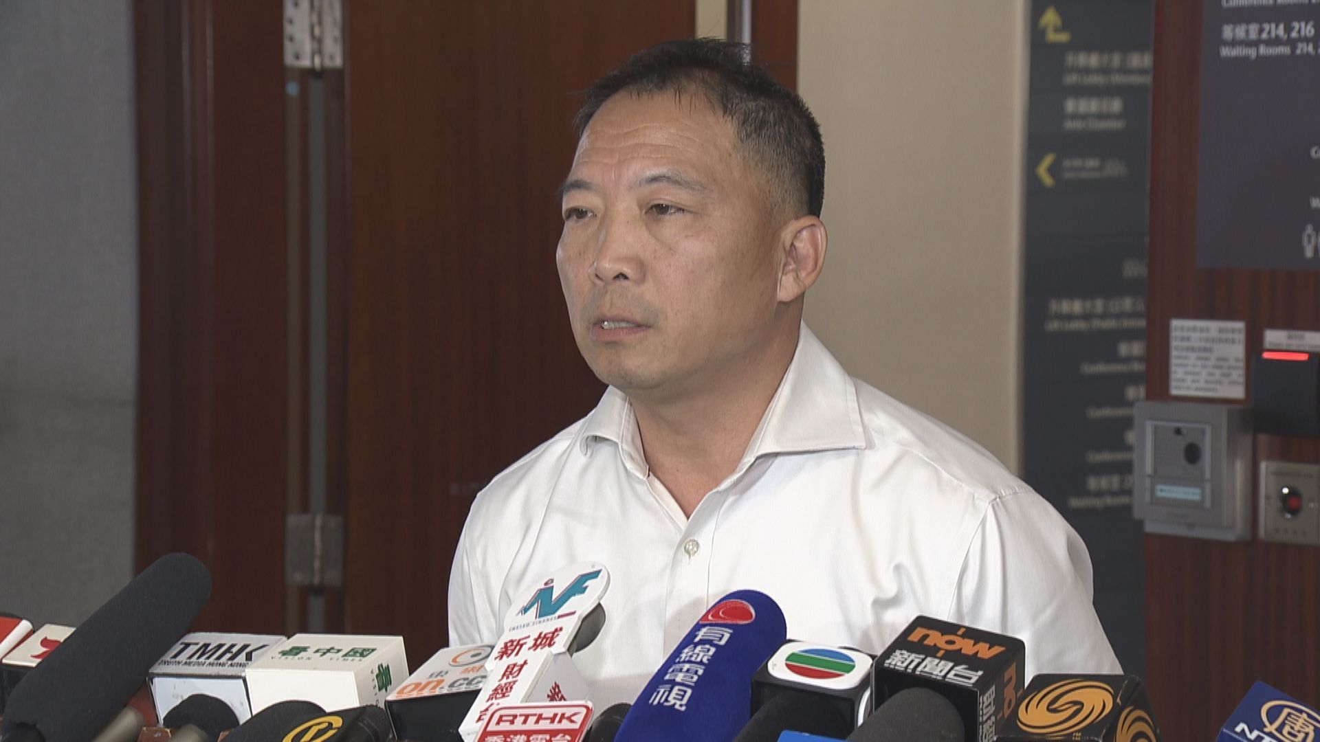 胡志偉未有交出所有旅遊證件　涉違保釋條件提堂