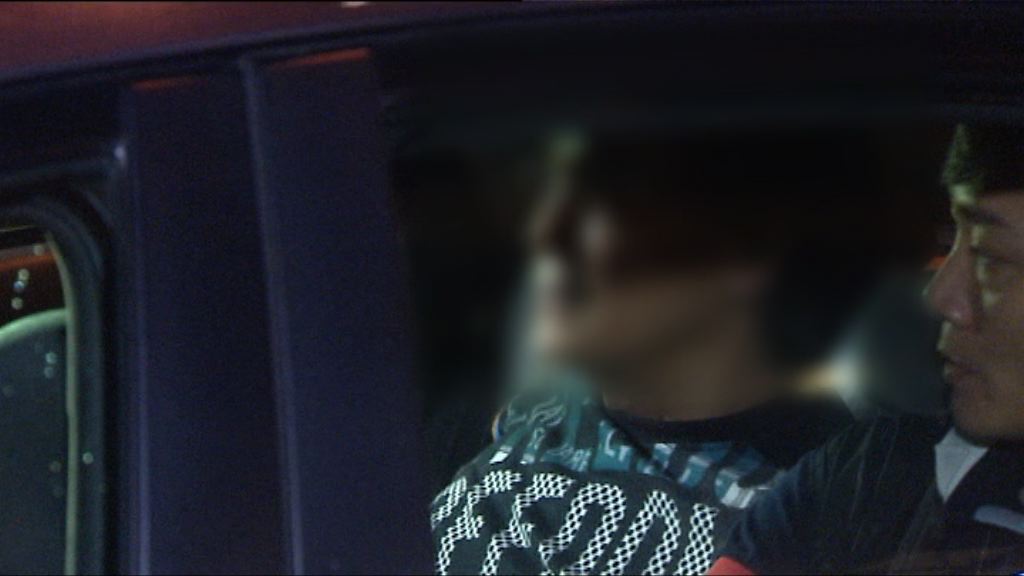 警油麻地拘一漢涉虐待兩犬