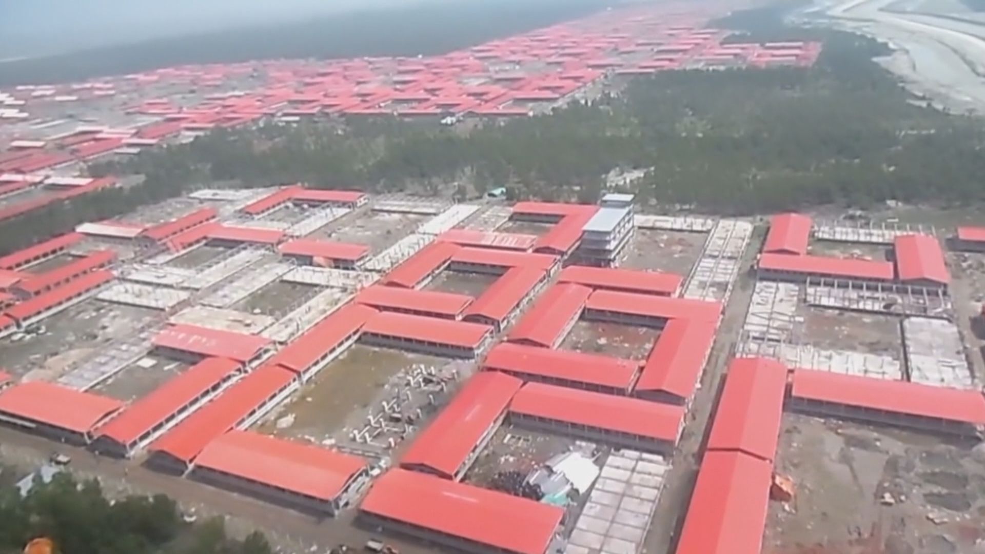 孟加拉在偏遠小島興建羅興亞難民營