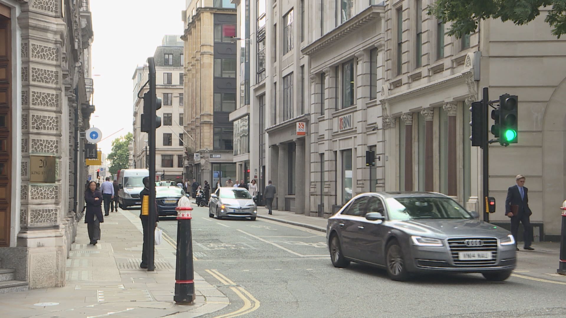 外媒：巴克萊本周將裁減逾100個投行職位