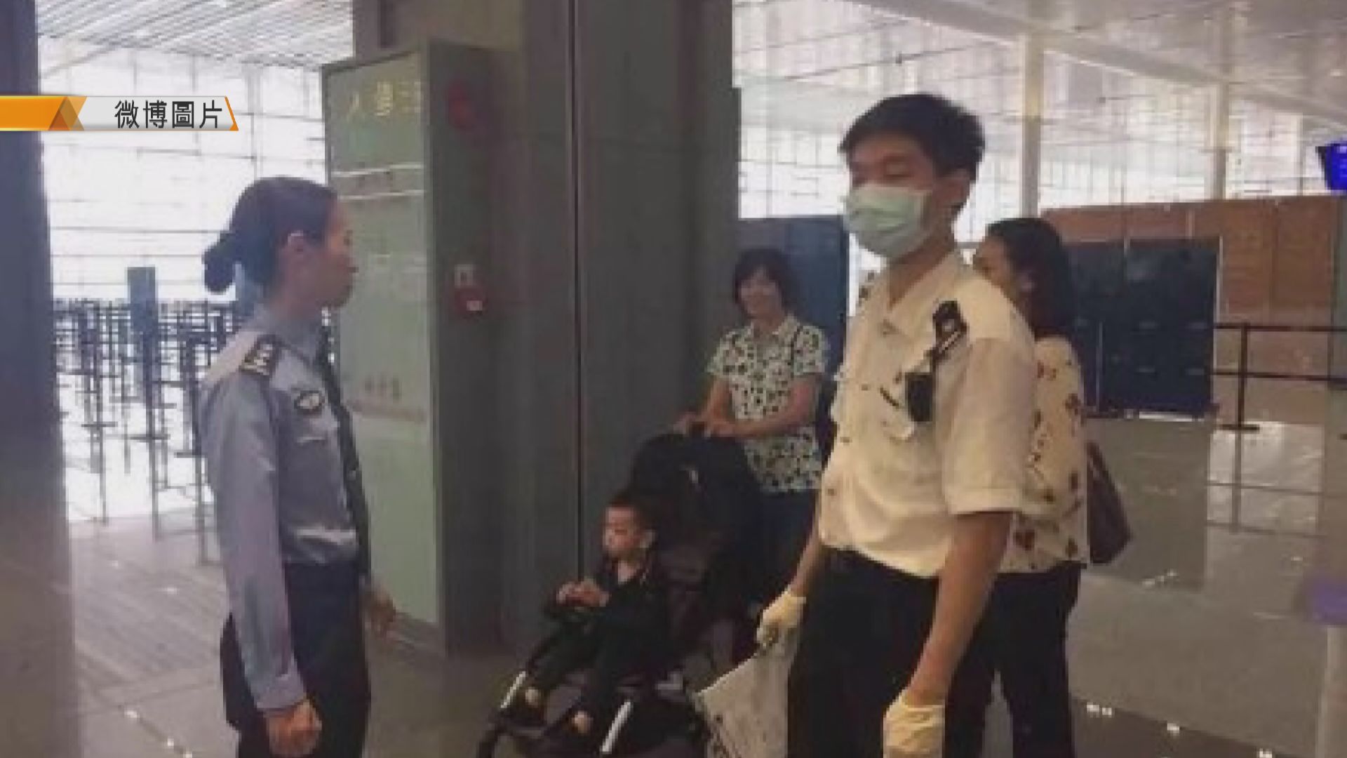 大橋珠海口岸海關移送發燒男童至澳門