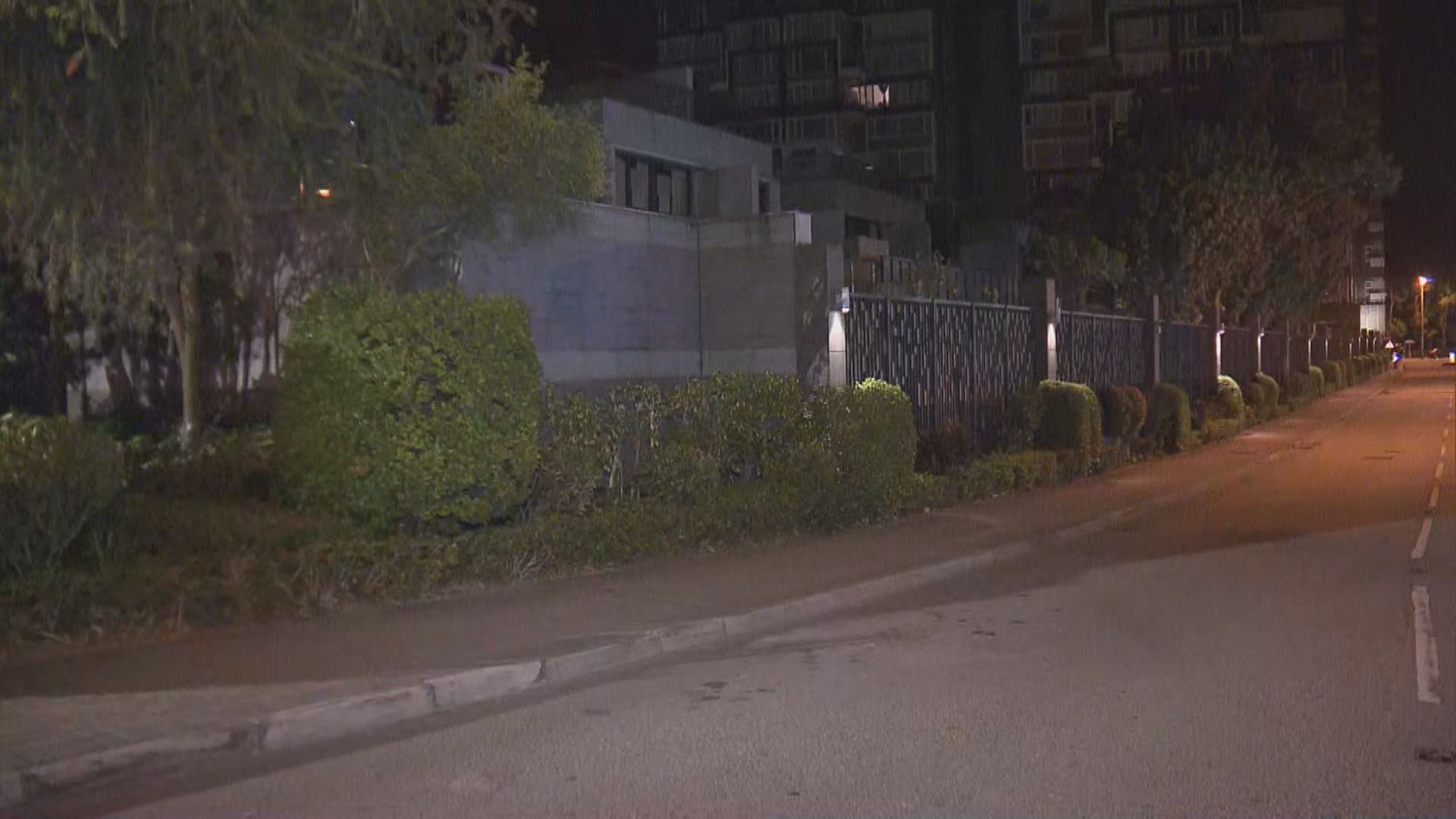 屯門掃管笏屋苑連環爆竊失逾百萬手表