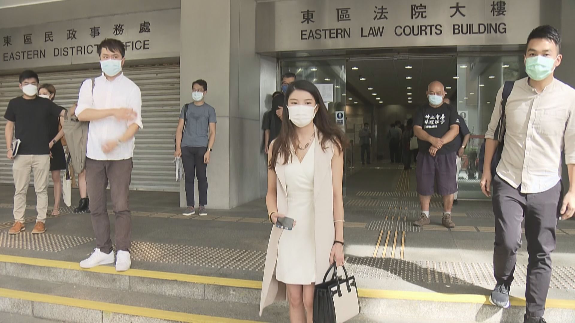 仇栩欣襲警罪不成立　官斥兩警供詞矛盾、砌詞狡辯