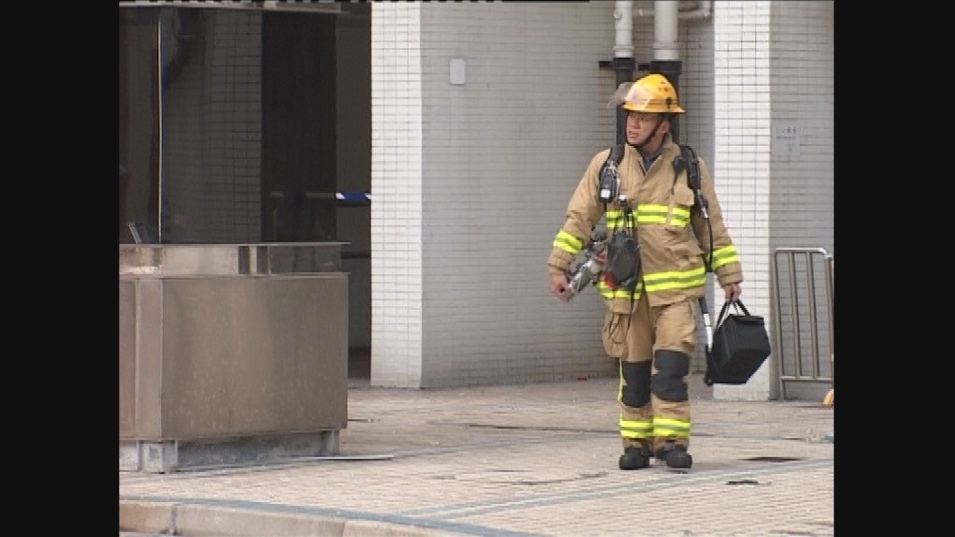 死因裁判官質疑消防指引寫一套做一套