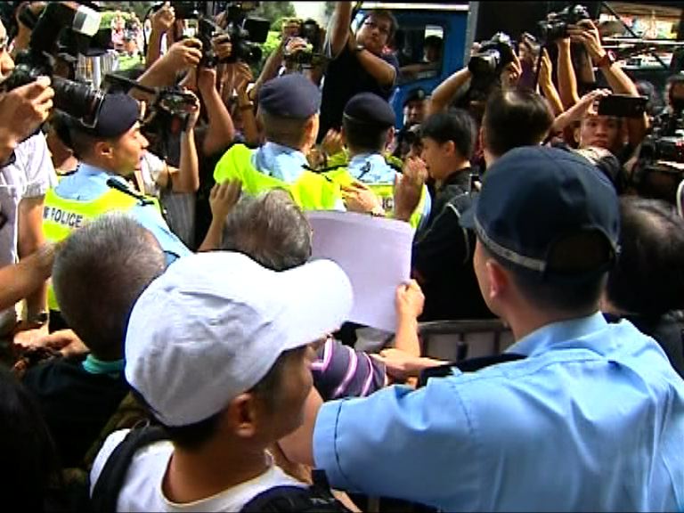 支持曾健超市民不滿示威區安排