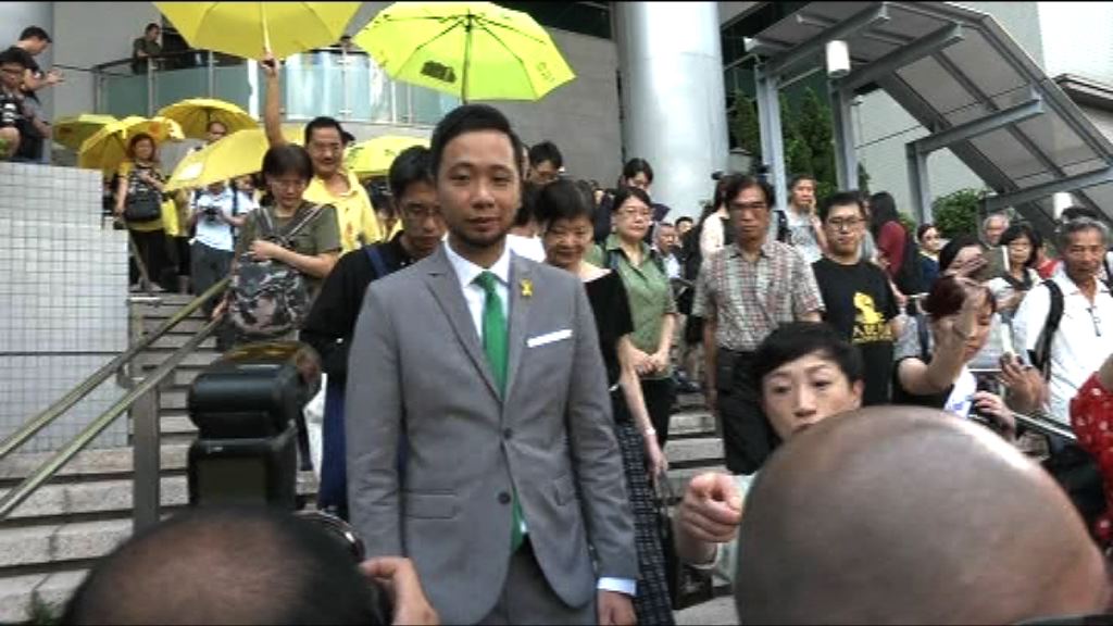 裁判官：法庭有責任保護正執勤警員