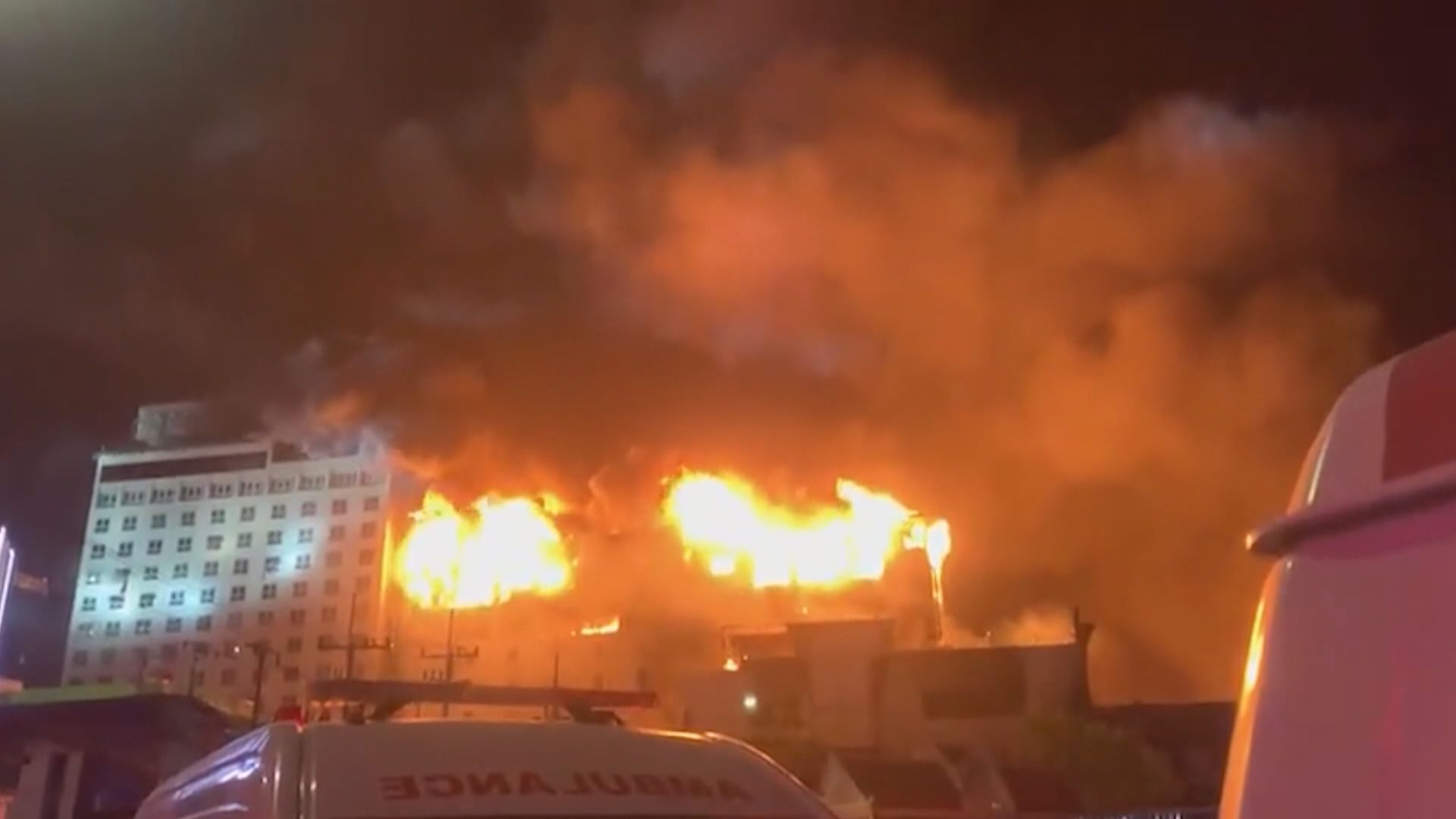 柬埔寨酒店賭場大火釀19死、逾50傷　包括30多名泰國人