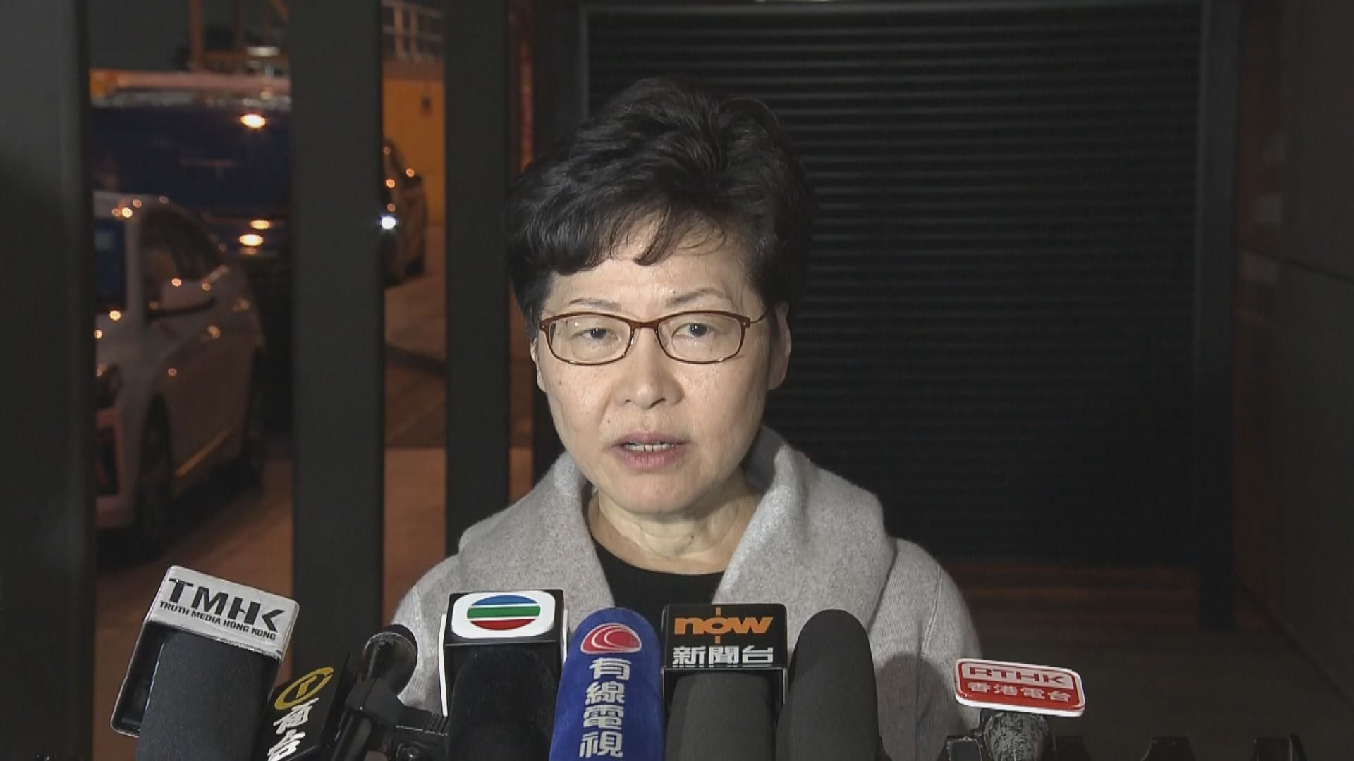 林鄭︰抗疫工作宜緊不宜鬆