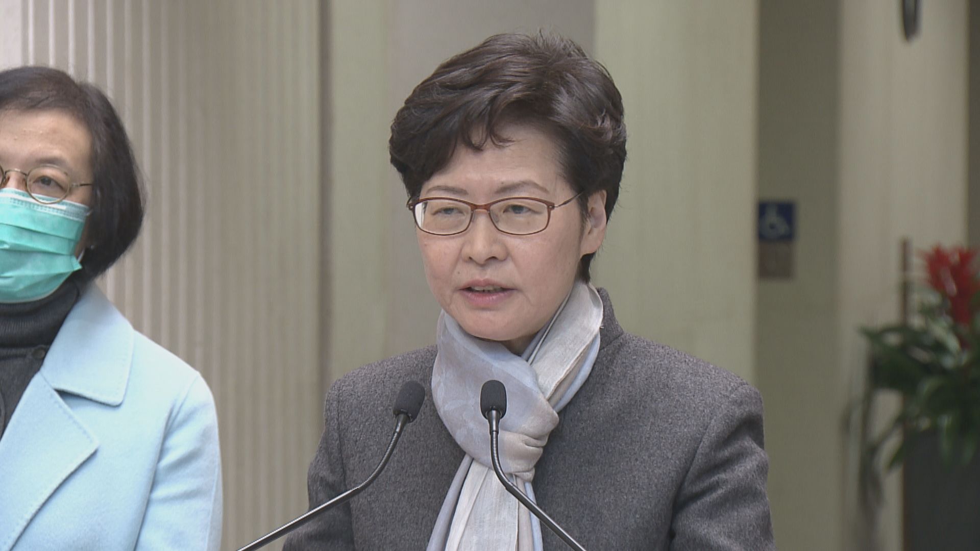 林鄭︰入境人數低　封關已沒甚麼意義