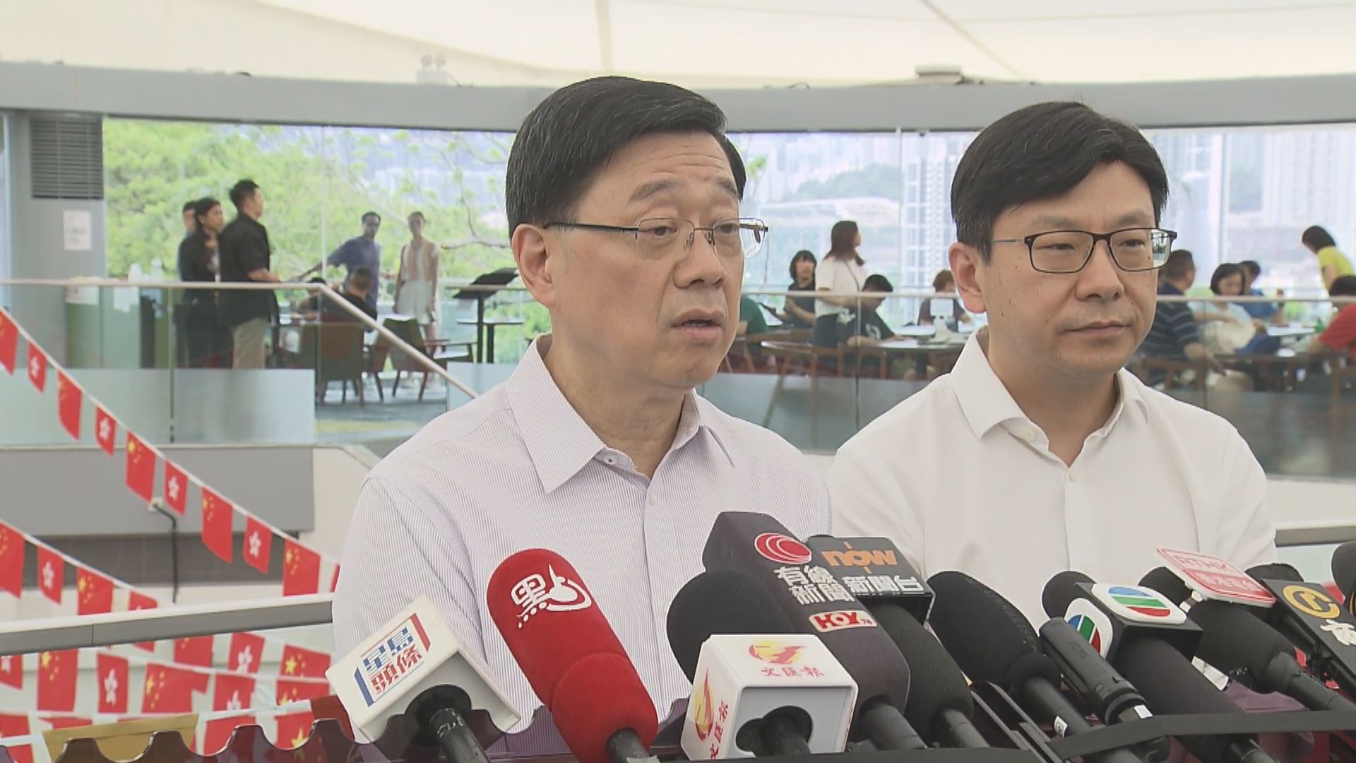 李家超落區後感謝關愛隊付出