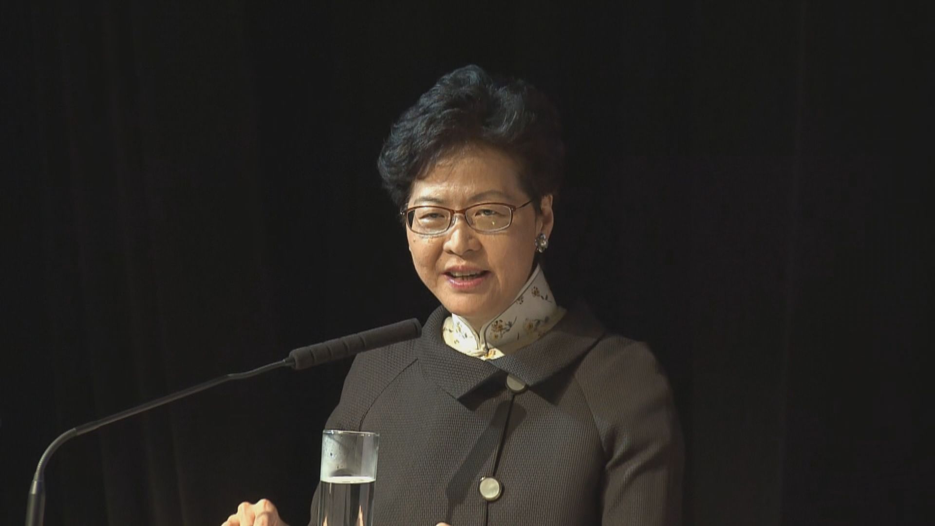 林鄭月娥對查良鏞逝世深感哀痛