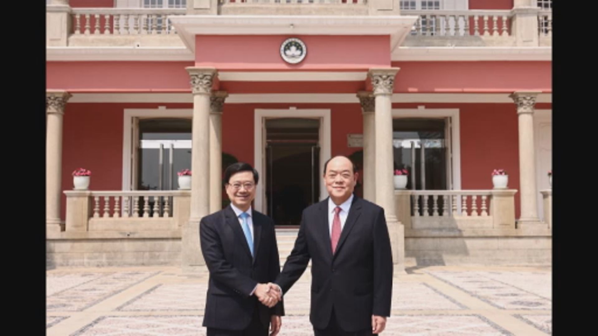 行政長官李家超訪澳門晤特首賀一誠