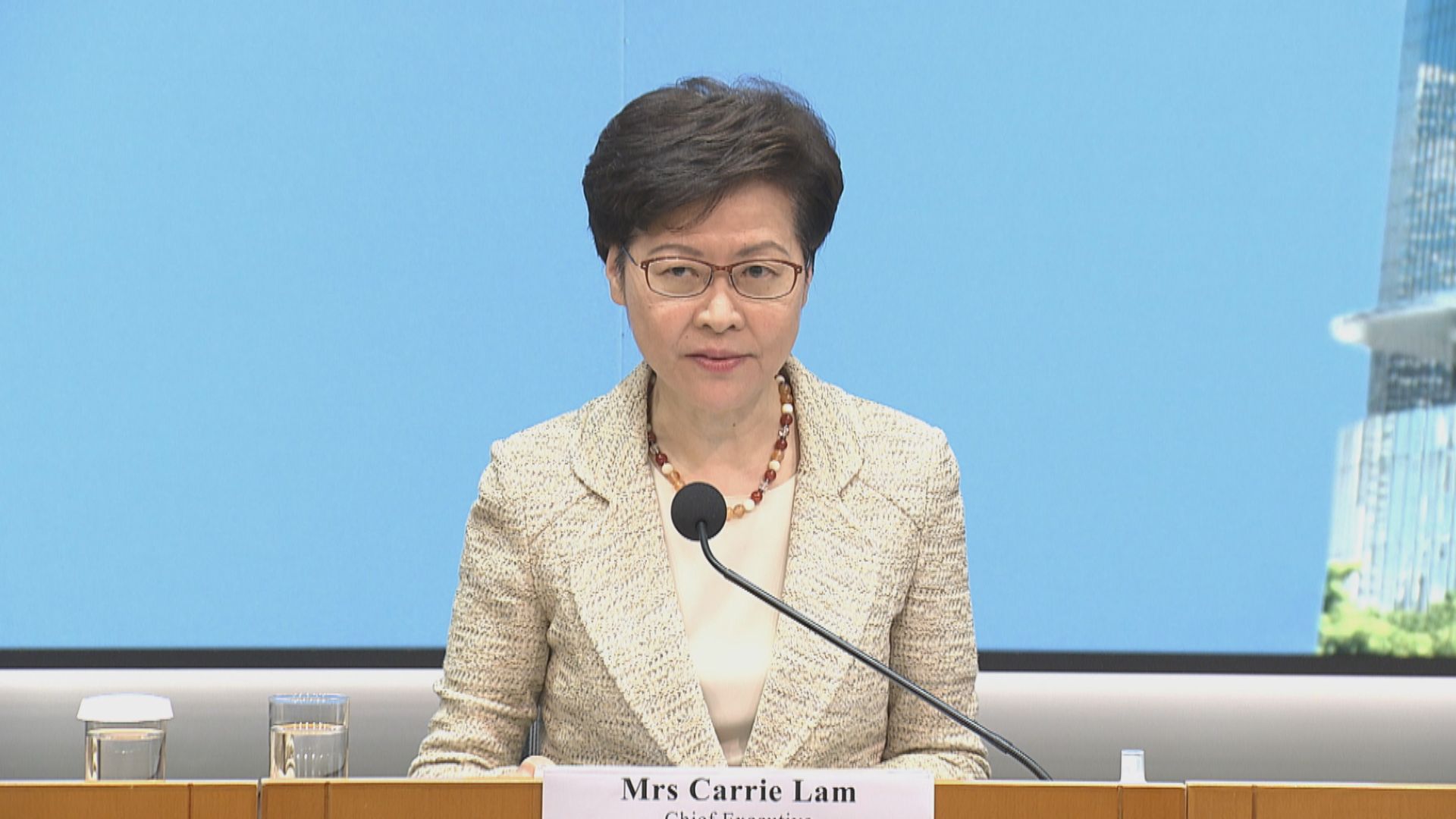 林鄭月娥：完善選舉制度後有信心能吸引更多能者