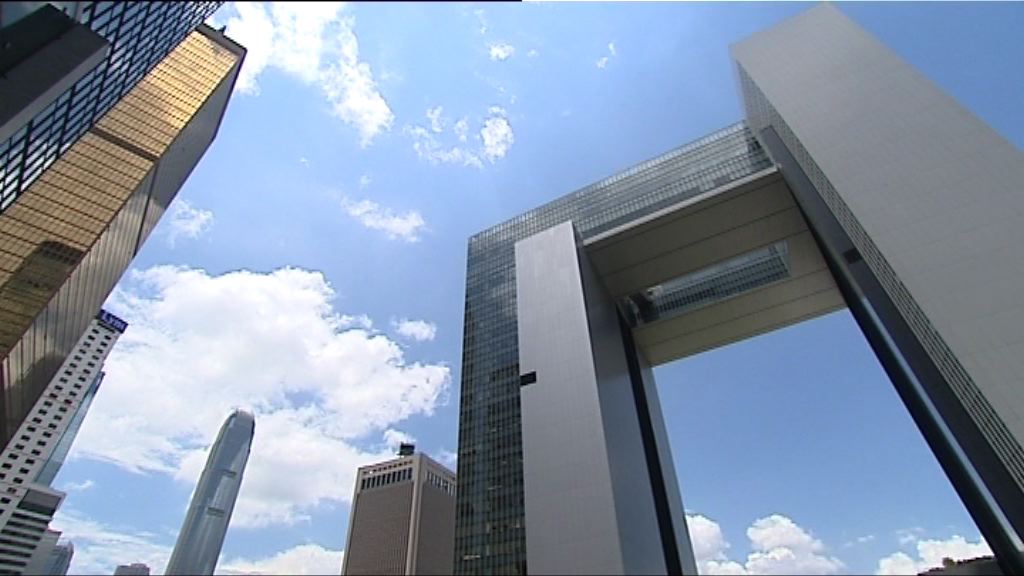 政總瓷磚脫落一人傷　建築署調查事件