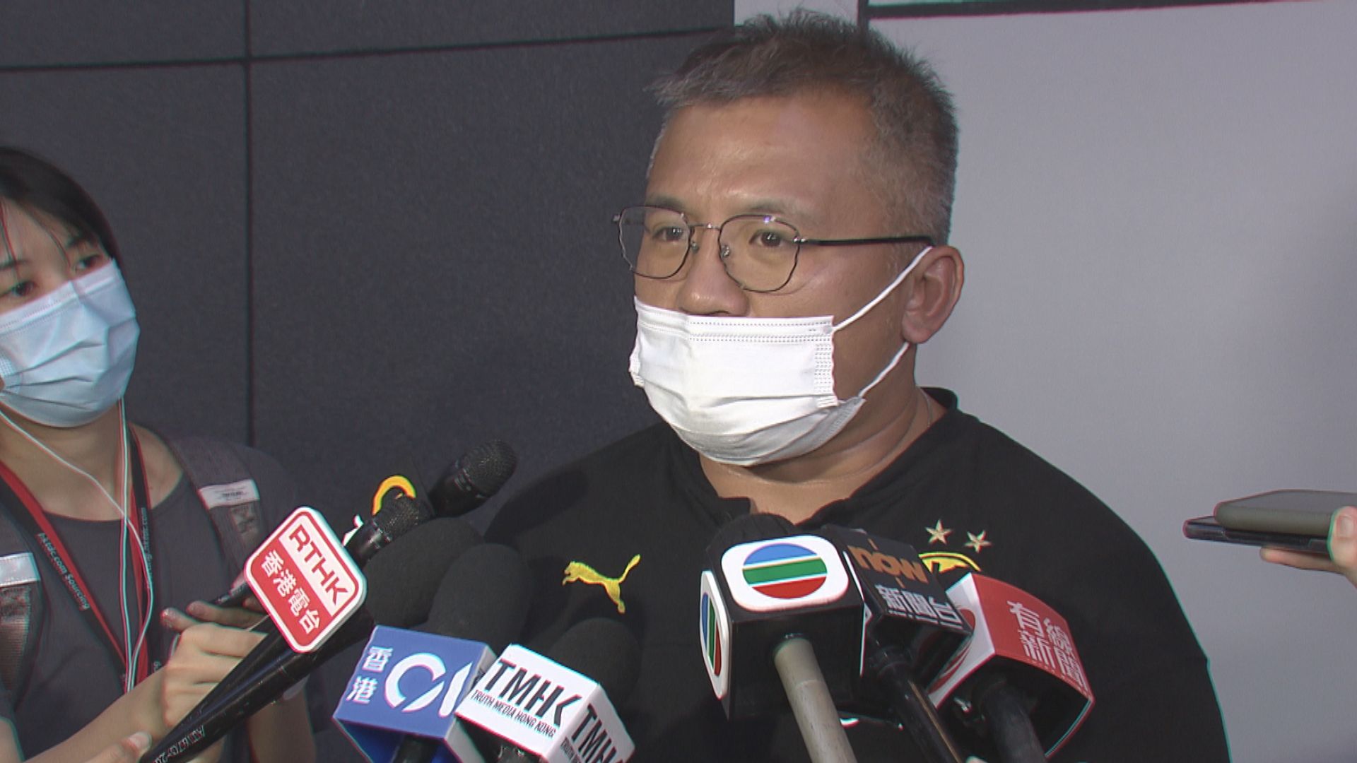 記協主席陳朗昇涉阻差辦公及在公眾地方行為不檢被捕　保釋候查