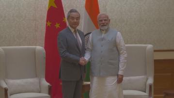 莫迪與王毅會面時指印中關係穩步發展　期待月底與習近平會晤　