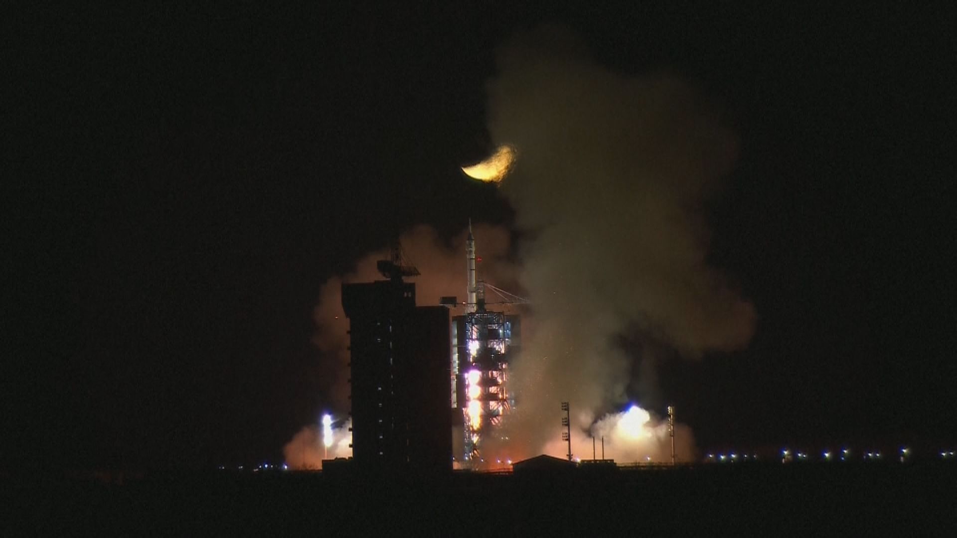 神舟十五號載人飛船發射升空　進入預定軌道