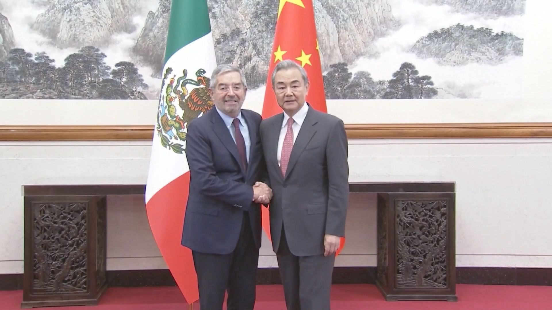 王毅晤墨西哥外長　籲堅持多邊主義維護自由貿易規則