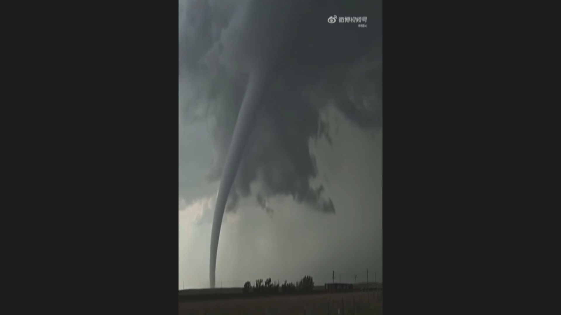 江蘇鹽城遭到龍捲風吹襲據報有人員傷亡