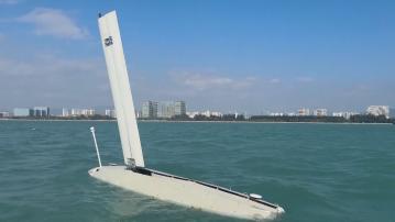 浙江大學研發無人風帆航行器　探測颱風風眼