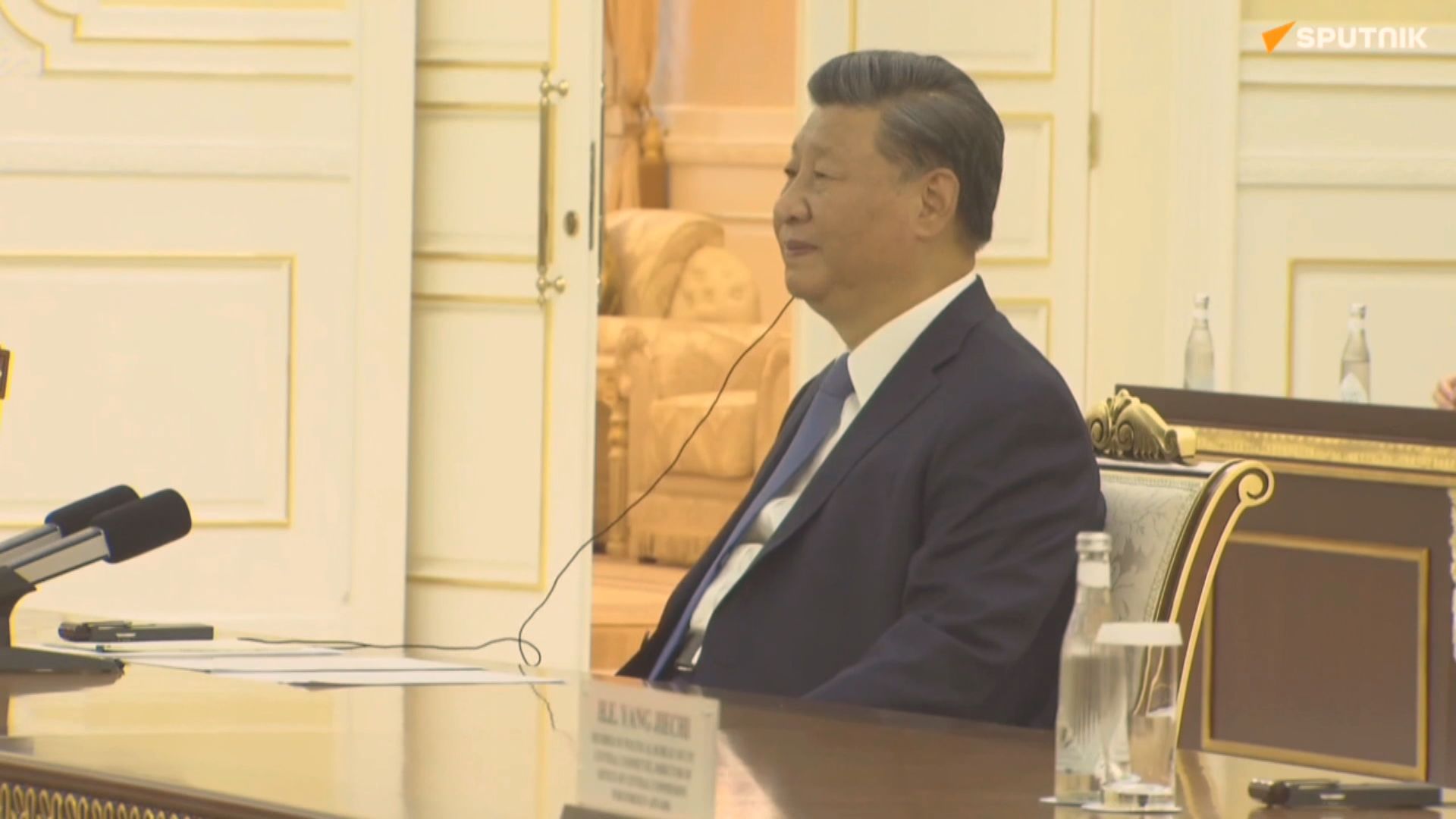 習近平和普京在烏茲別克舉行會談