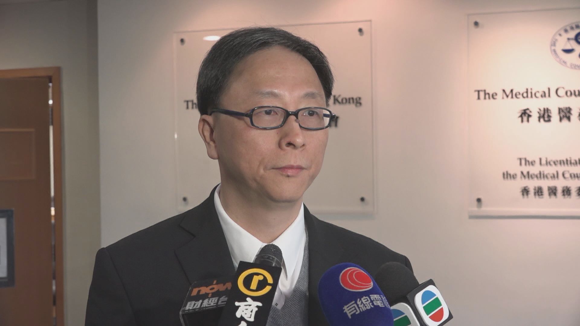 何栢良：需分析英國輸入病毒樣本　了解對檢測方法影響