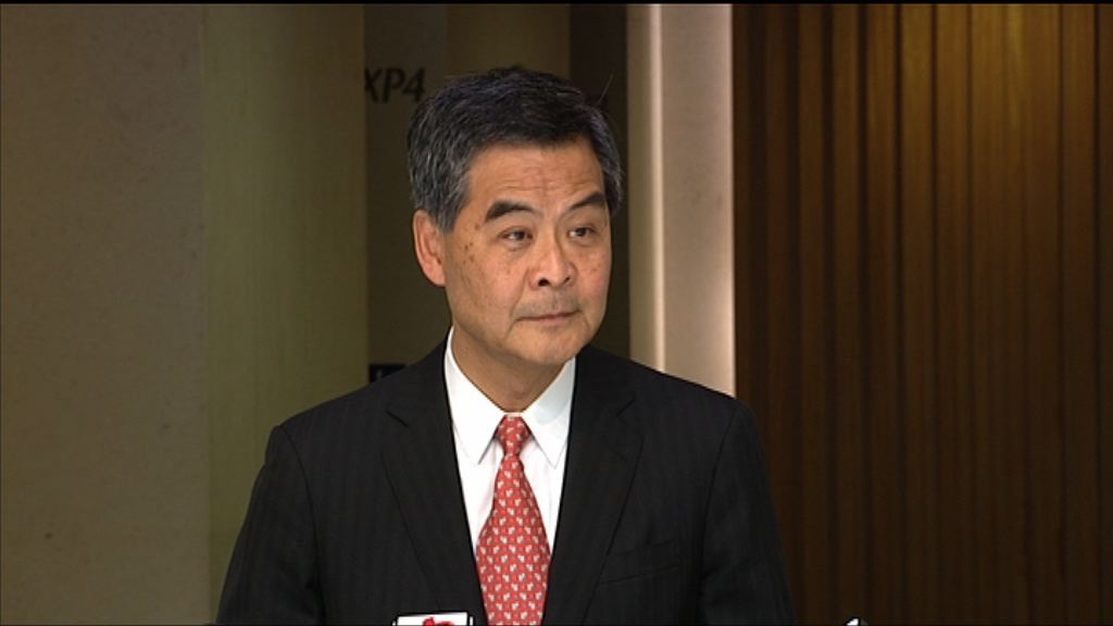 梁振英：公務員沒有出現離職潮