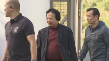 多名政商界人士到不同票站投票