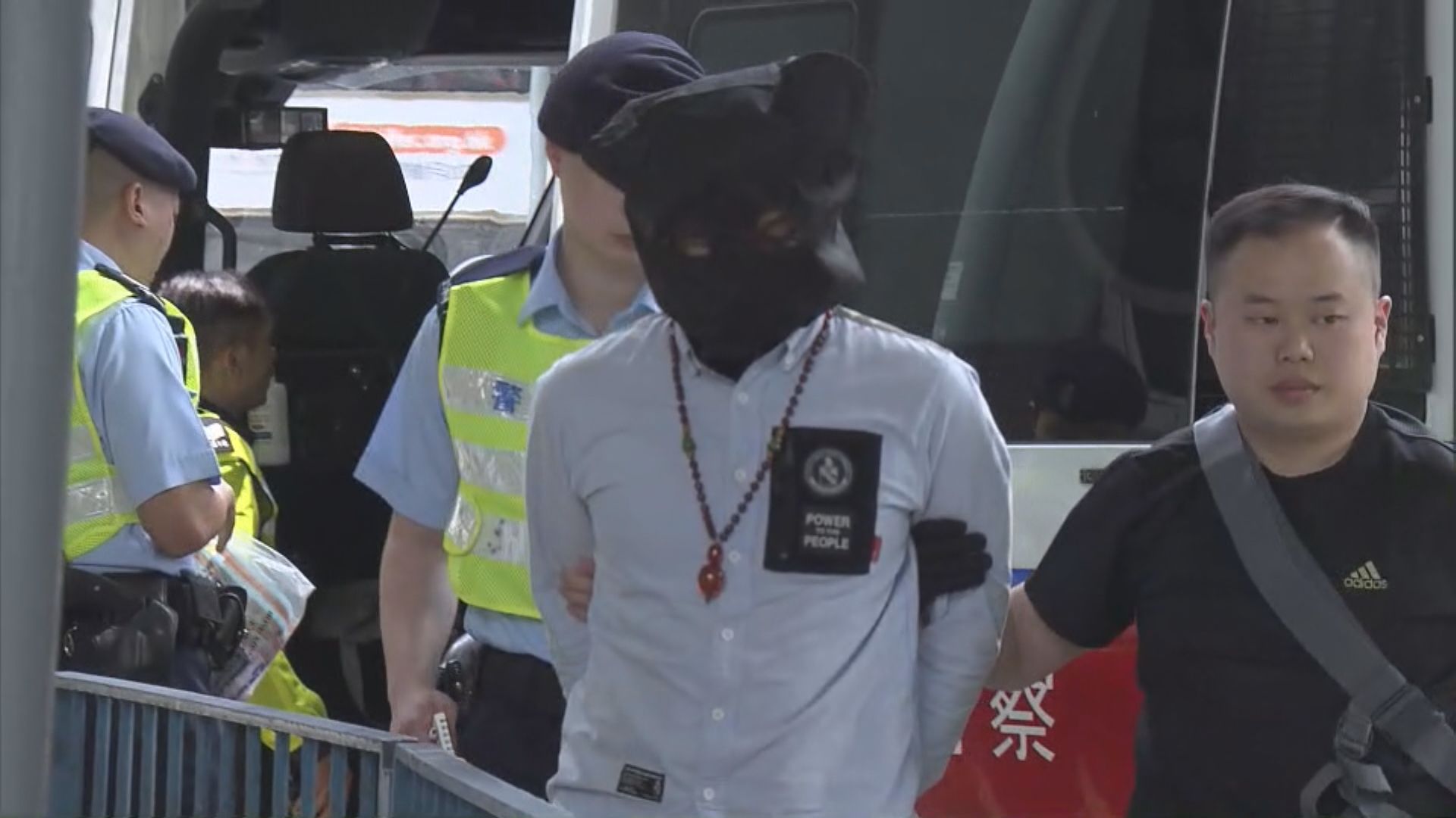 牛頭角一名男子涉嫌販毒及刑毀被捕
