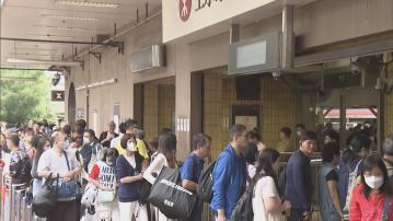 復活節長假首日出境高峰 上水站現北上人龍