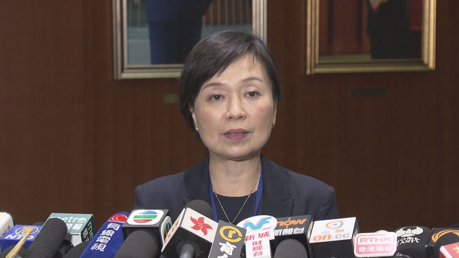 教育局：嚴格把關　絕不接受不當教材誤導學生
