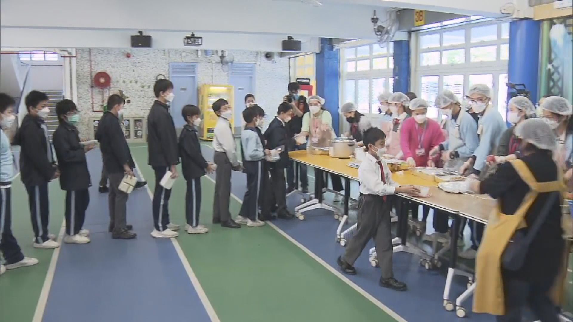 活力午餐暫停供應飯盒　有家長為全校「自煮」午餐