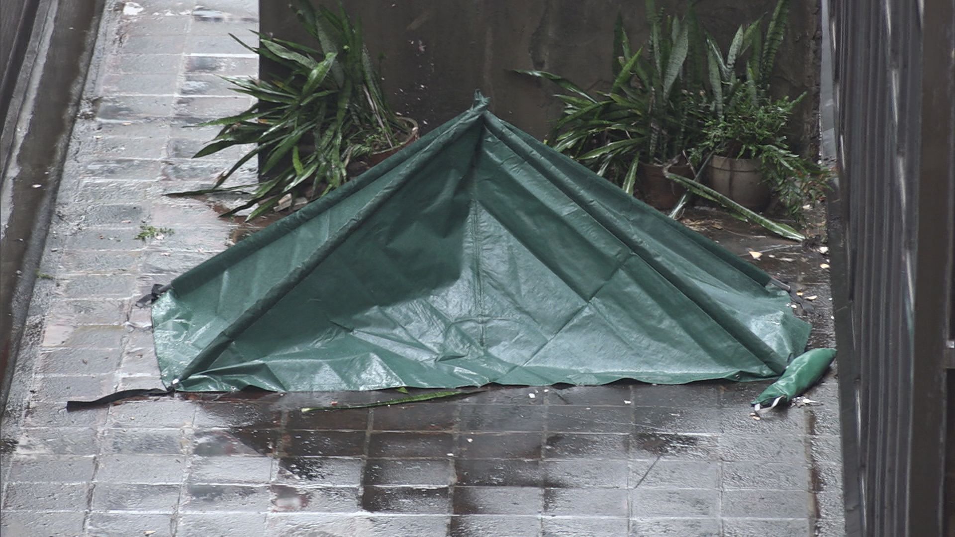 上環商廈雙重命案　警列謀殺及自殺案