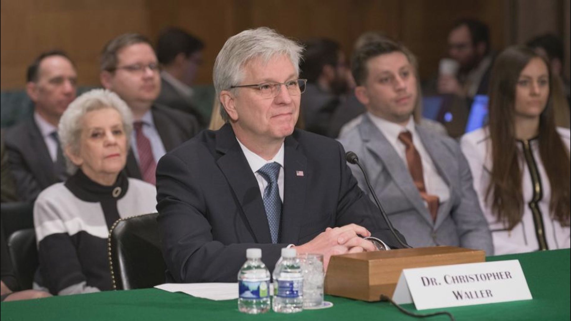 2名聯儲局鷹派官員支持本月加息四分三厘