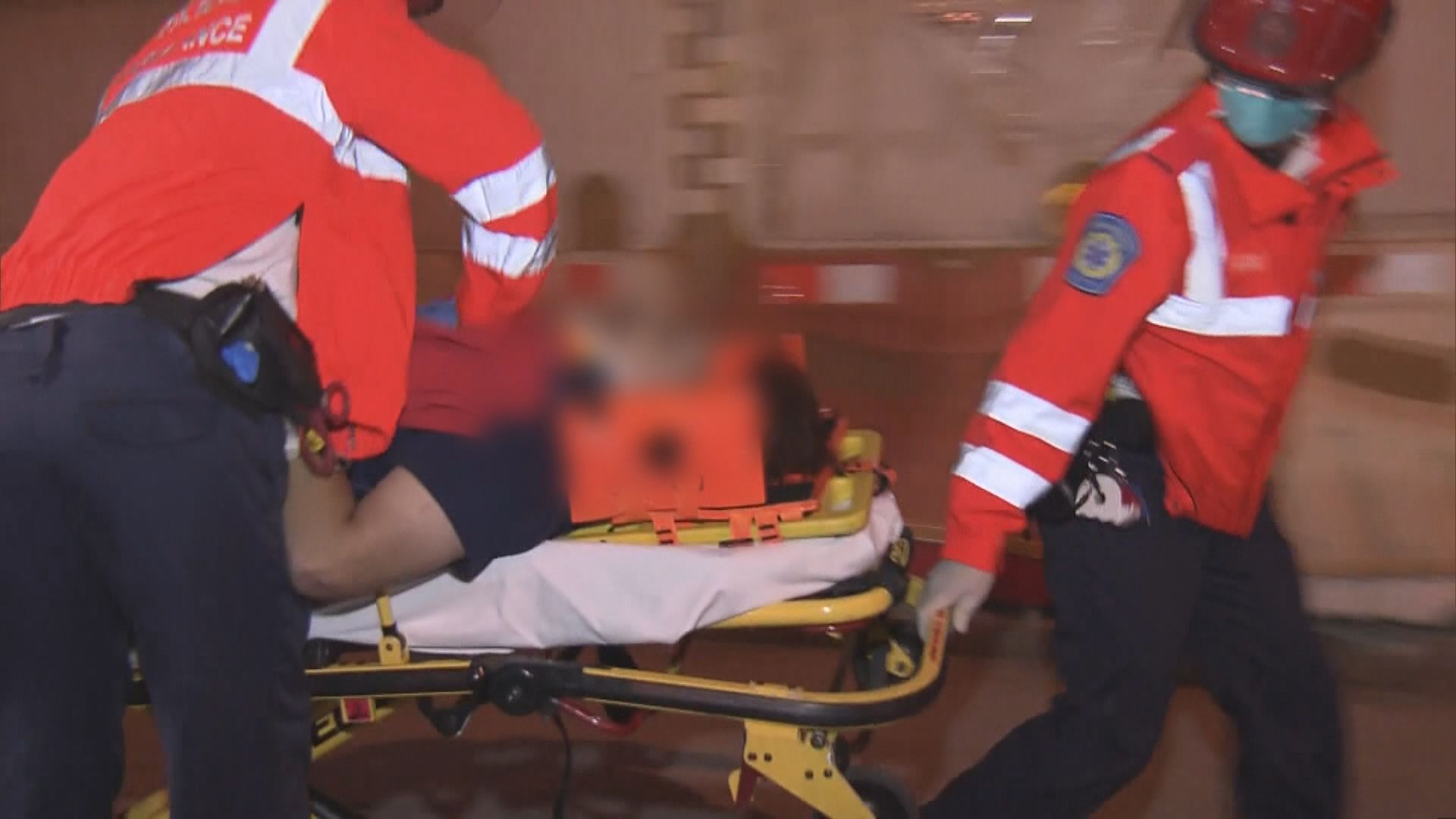 深水埗白田邨火警1死12傷　警方列縱火拘捕起火單位一男一女