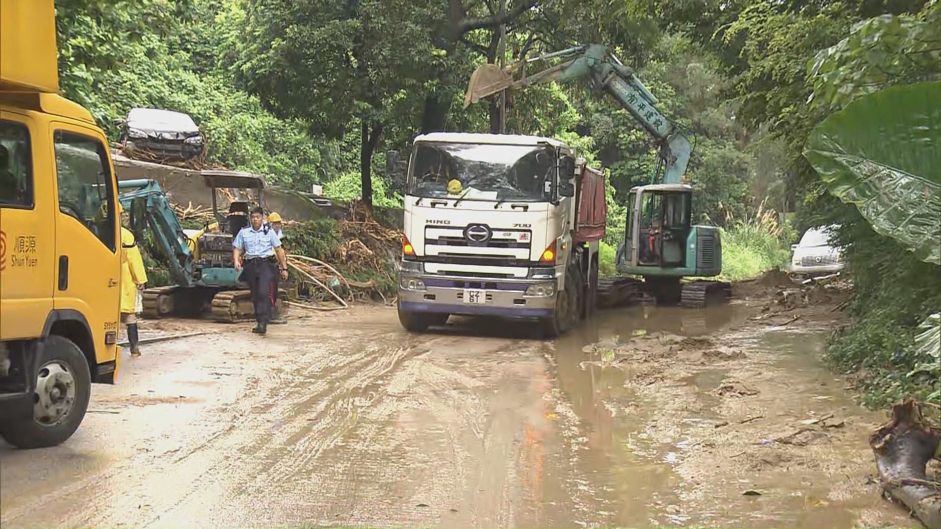 粉嶺李屋村暴雨後積水已全退 